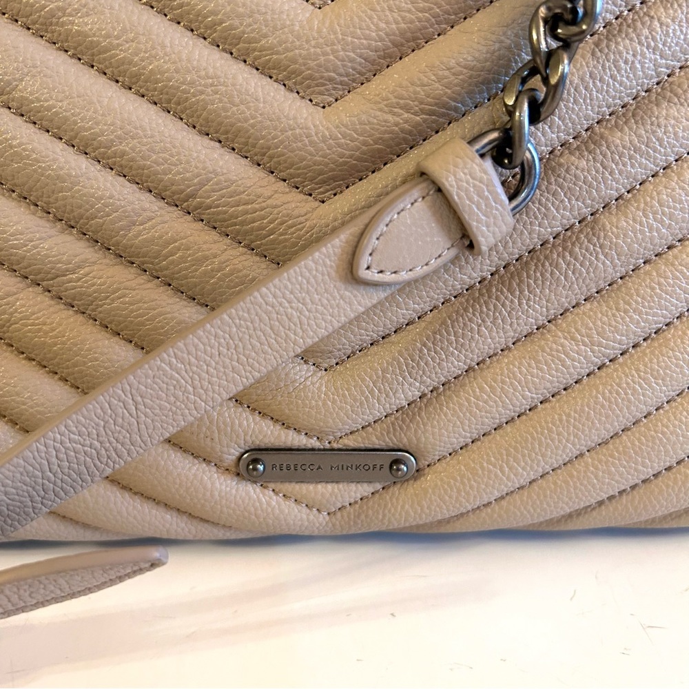 Like New Rebecca Minkoff Quilted Leather Shoulder Bag in a Blush/Taupe Color. - Picture 4 of 10
